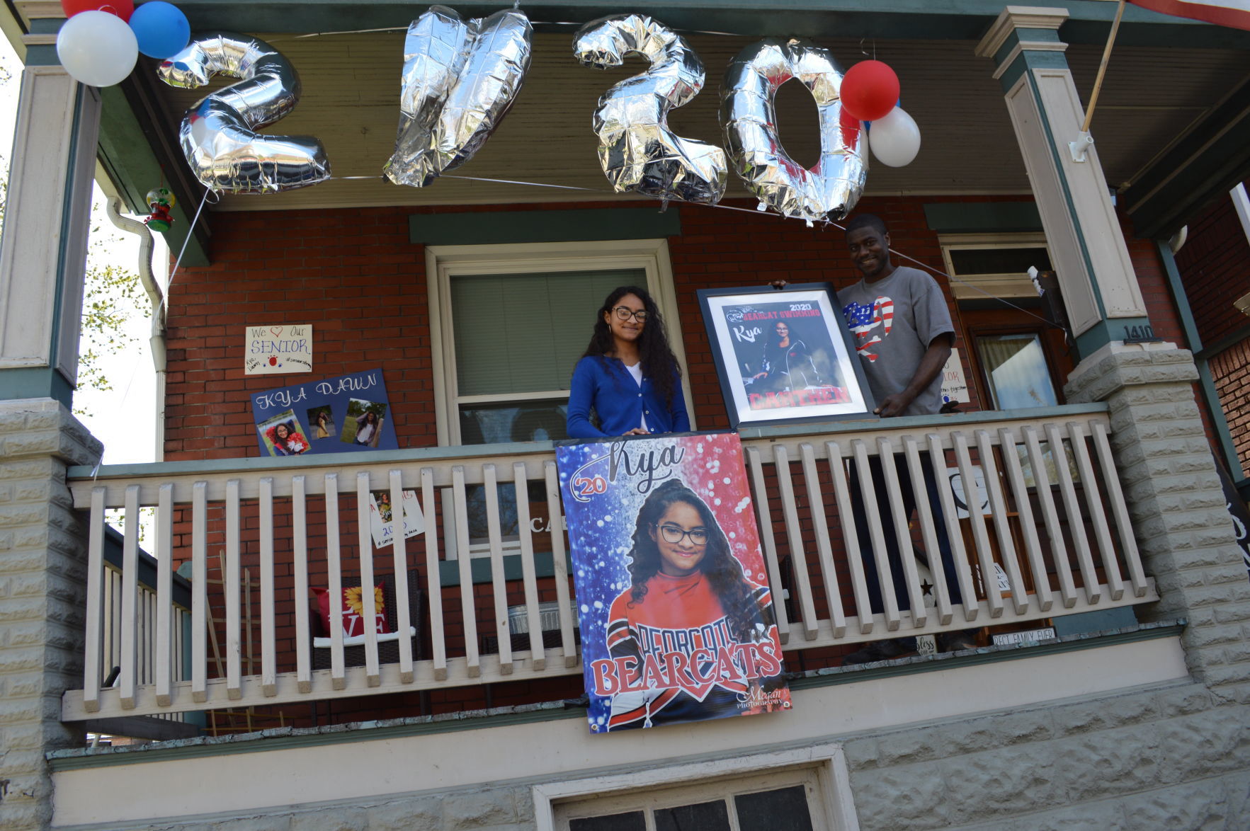 Family shows pride for HAHS grad